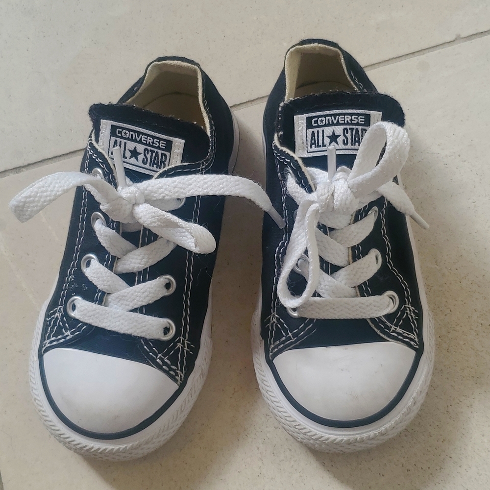 Toddler Converse All Stars Unisex Size 7